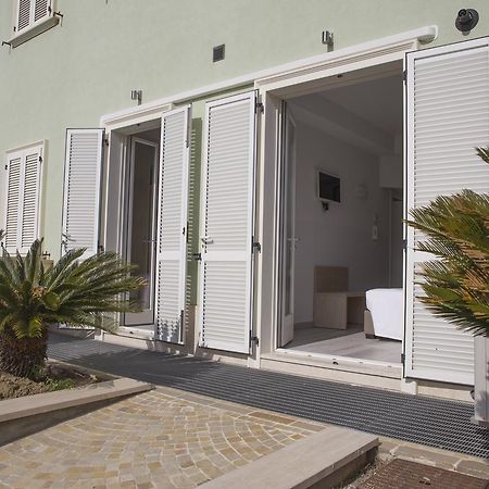 Rooms A Due Passi Dal Mare Porto Recanati Exterior foto