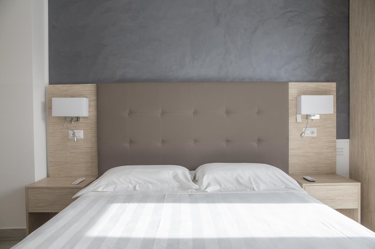 Rooms A Due Passi Dal Mare Porto Recanati Exterior foto